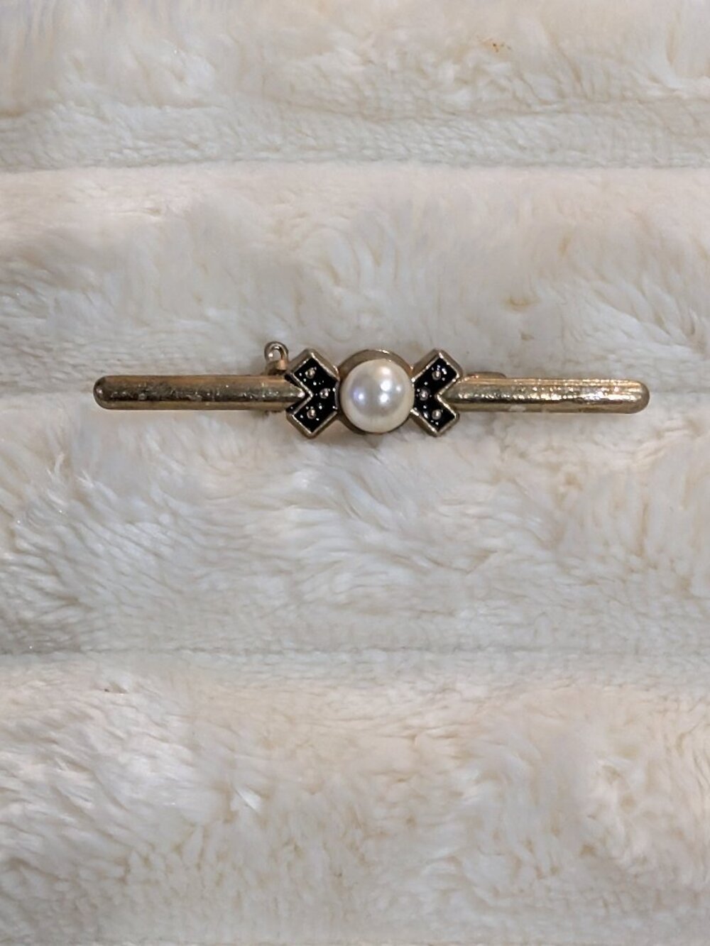 Vintage Art Deco Style Faux Pearl Black Enamel Gold Tone Bar Brooch